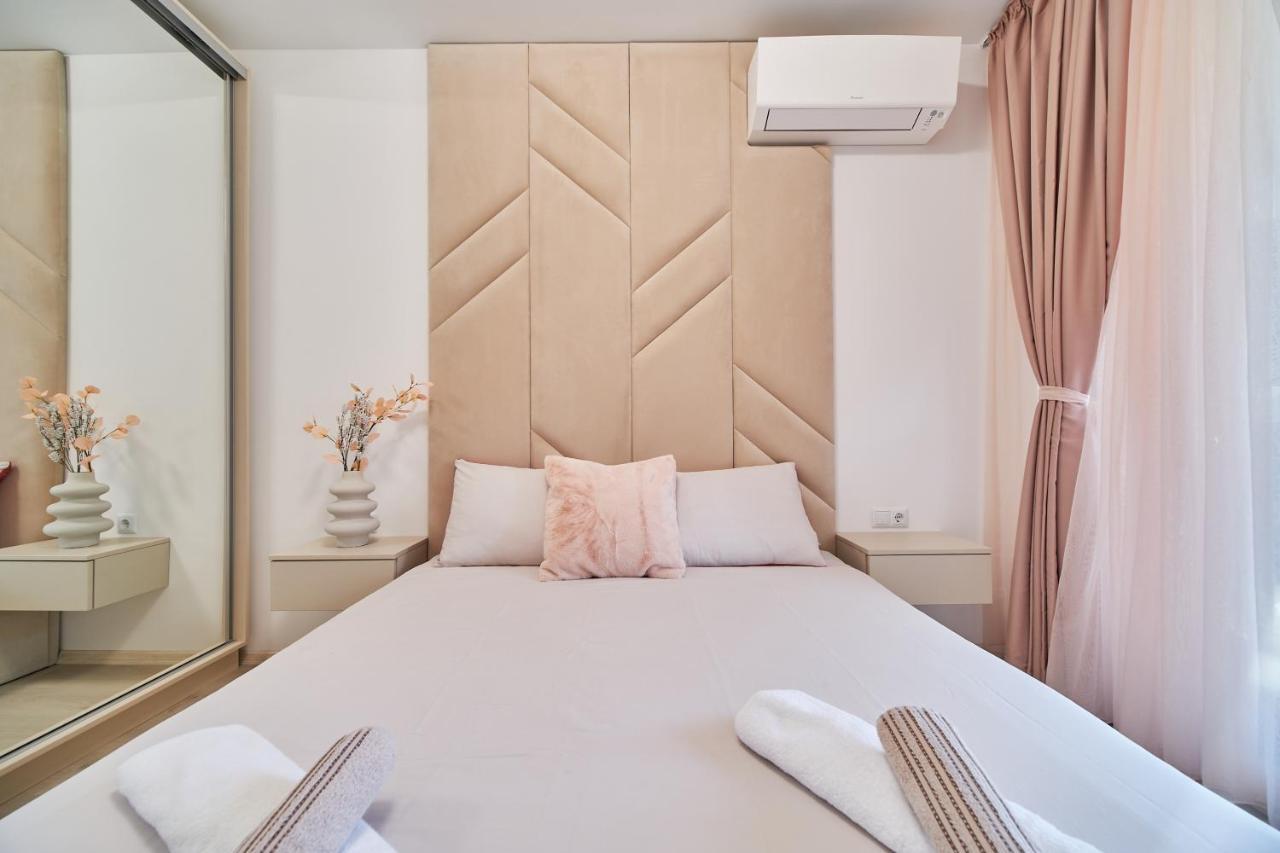 Mediterranea Complex - Luxury Apartment With Sea & Pool View! Varna Exteriör bild