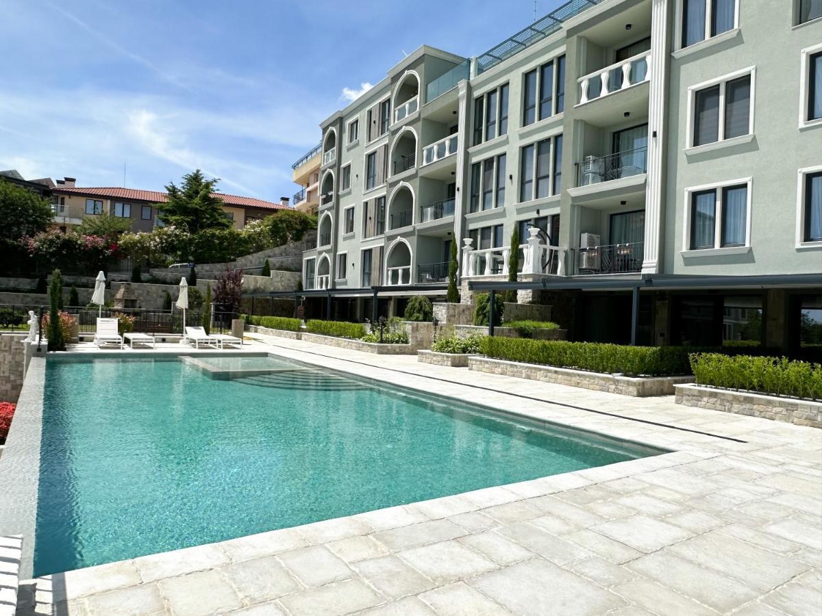 Mediterranea Complex - Luxury Apartment With Sea & Pool View! Varna Exteriör bild